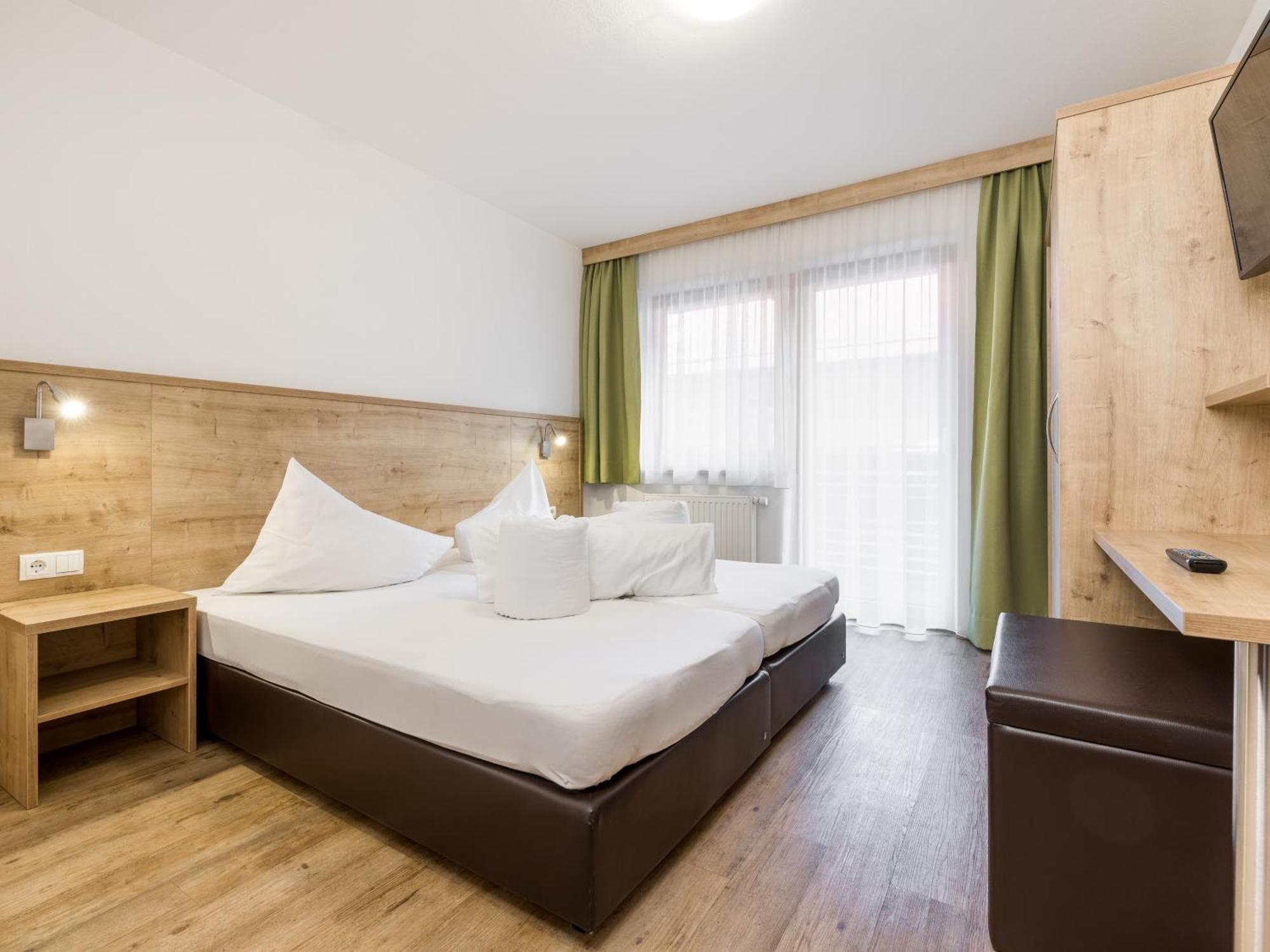 Apart Corona Apartment