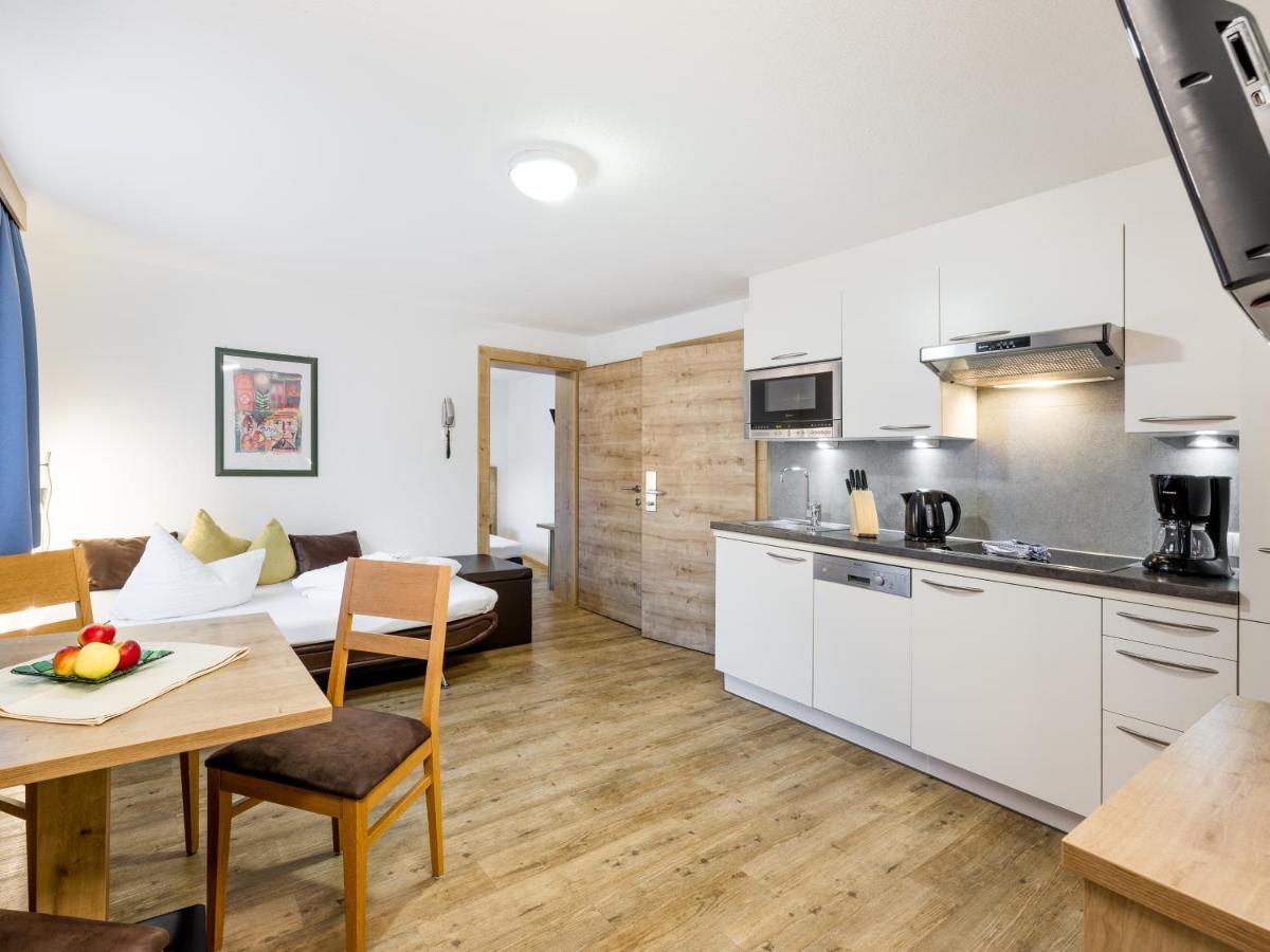 Apart Corona Apartment *